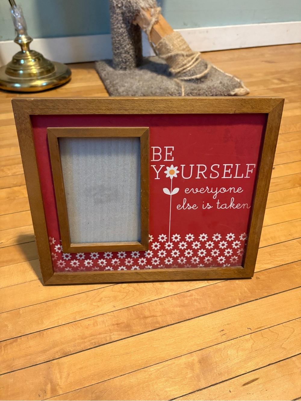Kohl's Red and Brown 'Be Yourself' Decorative Photo Frame